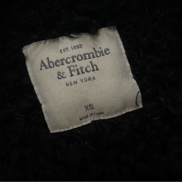 abercrombie & fitch fuzzy teddy 2 button cardigan with pockets black xs - Picture 3 of 4